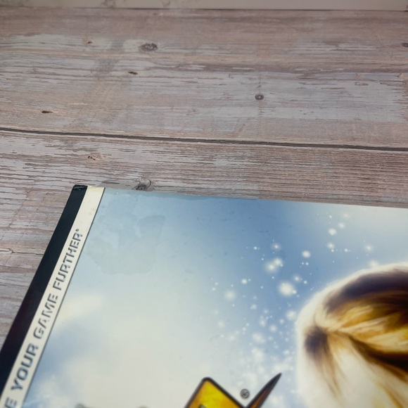 Final Fantasy The Crystal Bearers Bradygames Official Strategy Guide (Wii, 2009) - Picture 3 of 7